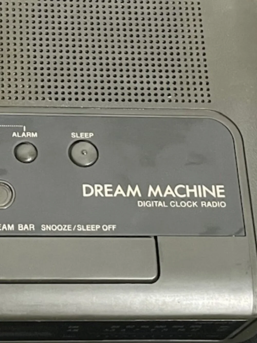 Sony Dream Machine ICF-C240